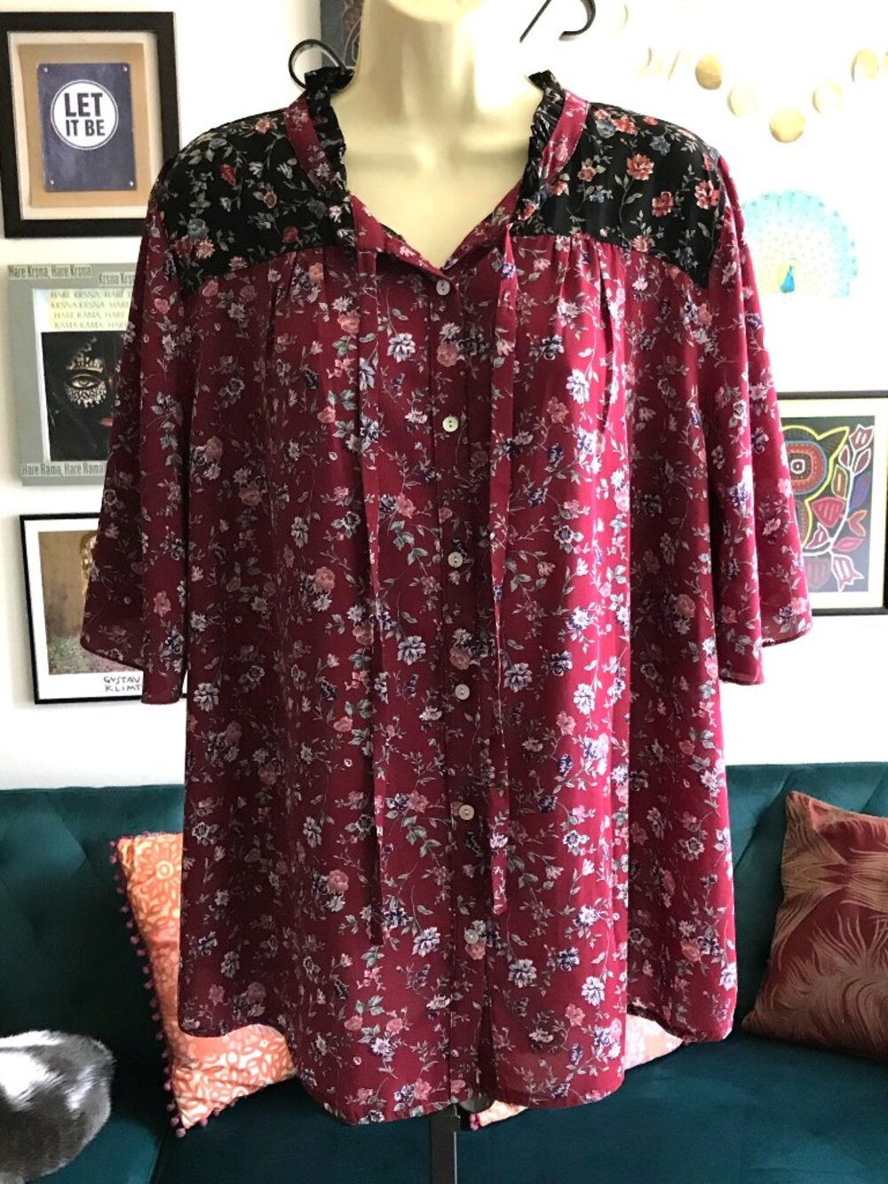 SUZANNE BETRO size XL Burgundy Floral Print Chiffon Flutter Sleeve Blouse Top